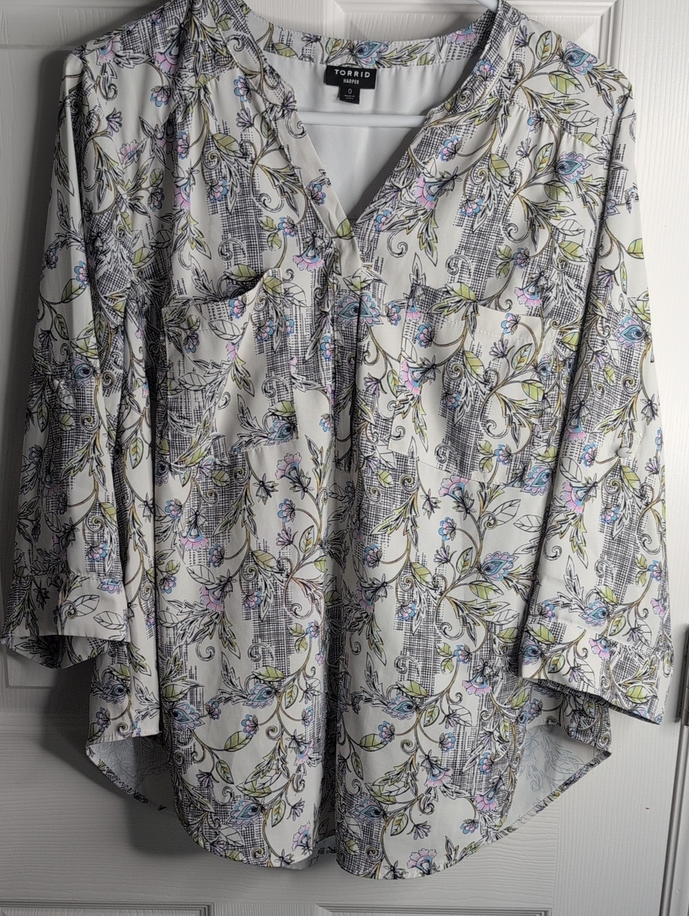 torrid Harper White Floral Button-Front Tunic with Pastel Accents Size 0X